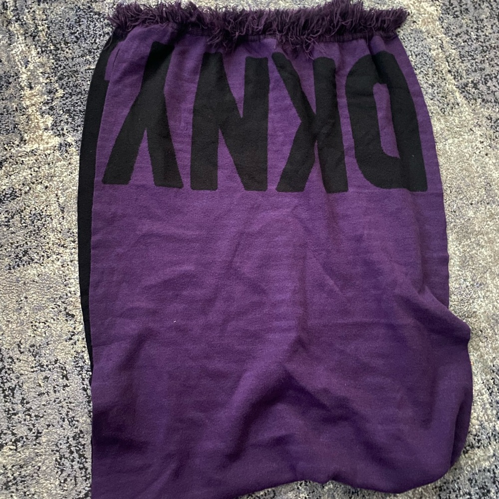 DKNY Purple Midi scarf long and heavy wraps around
